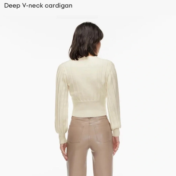 Aritzia Wilfred Plunge Front Cardigan (sold out) Large - Picture 3 of 10